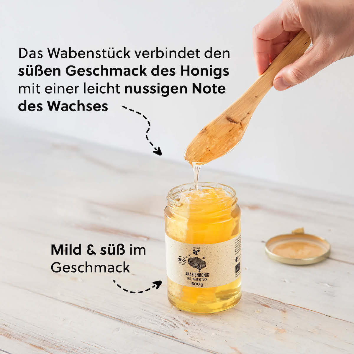 Intensiver Geschmack=>Der Wabenhonig hat ein kräftigeres, vielschichtigeres Aroma als gefilterter Honig. Das Wachs sorgt für eine besondere Textur und ein leicht nussiges Mundgefühl.