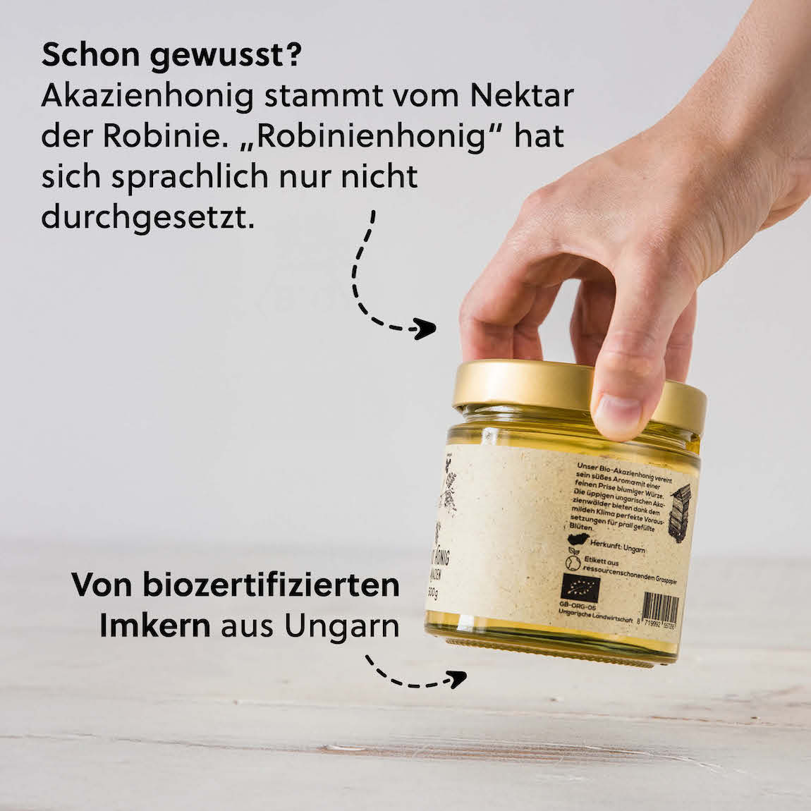 Bio Qualität aus der EU: Der Akazienhonig kommt von Bio-Imkern aus der nördlichen Ecke Ungarns. Genauer gesagt in Nógrád sind die zahlreichen Akazienwälder, in denen die Bienenstöcke stehen.