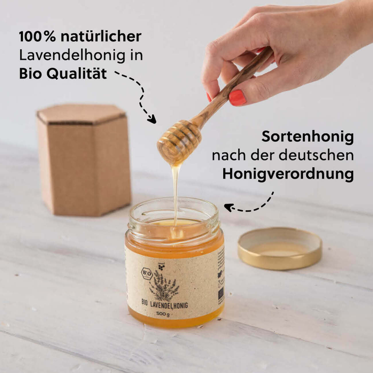 Zertifizierter Sortenhonig=>Lavendelhonig darf ein Sortenhonig nur genannt werden, wenn er die Anforderungen der Honigverordnung erfüllt. Durch eine Pollenanalyse lassen wir das bei einem auf Bienenprodukte spezialisierten Labor in Deutschland überprüfen.