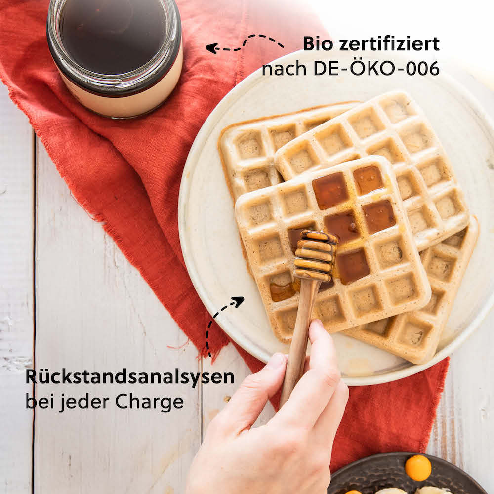 Unser Qualitätsversprechen=>Jede Charge wird in einem für Bienenprodukte spezialisierten Labor in Deutschland auf Pestizide und Schwermetalle analysiert.