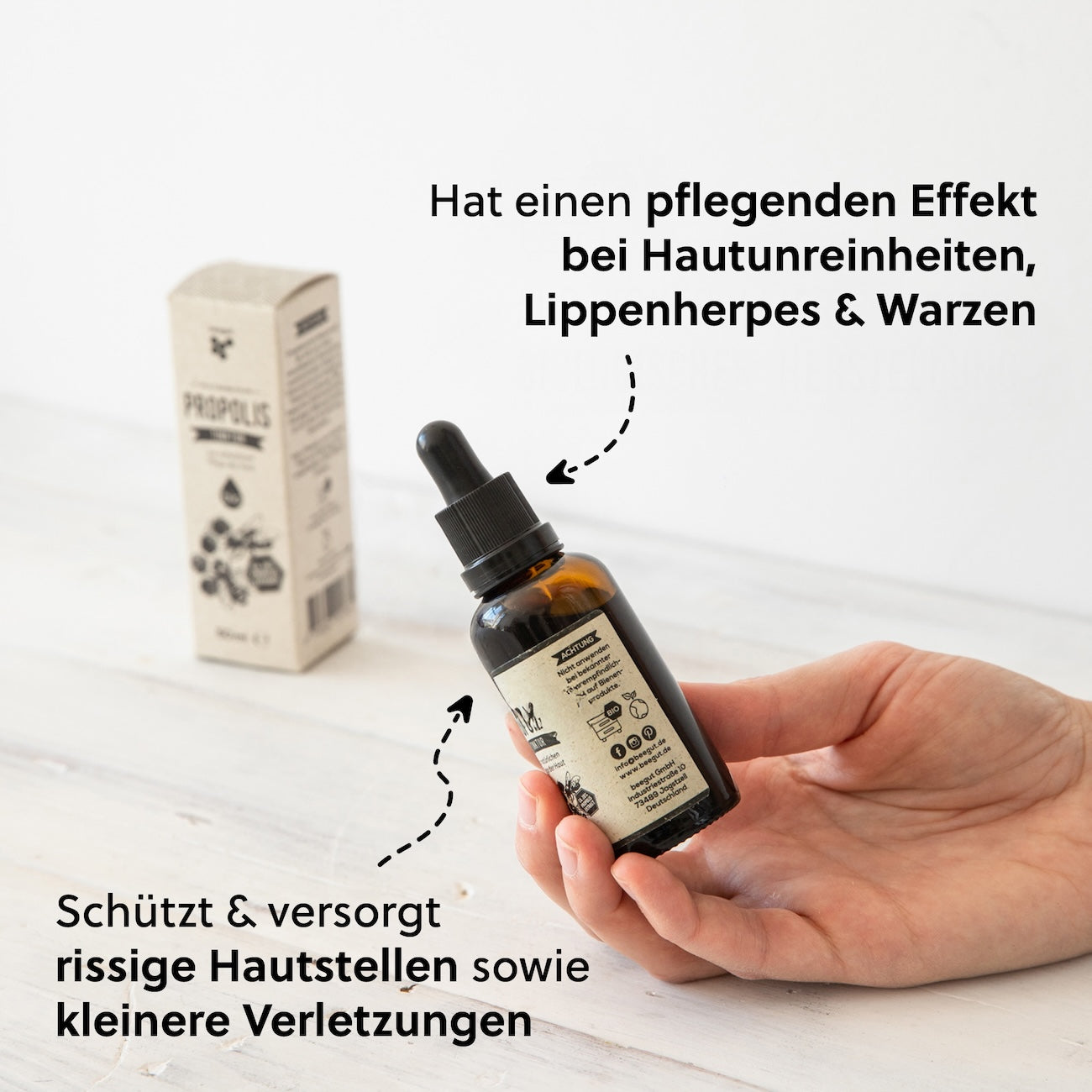 Vielseitige Anwendung=>Die Propolis Tinktur eignet sich vor allem für die Haut, pflegt und unterstützt jedoch auch den Mund- und Rachenraum. 
