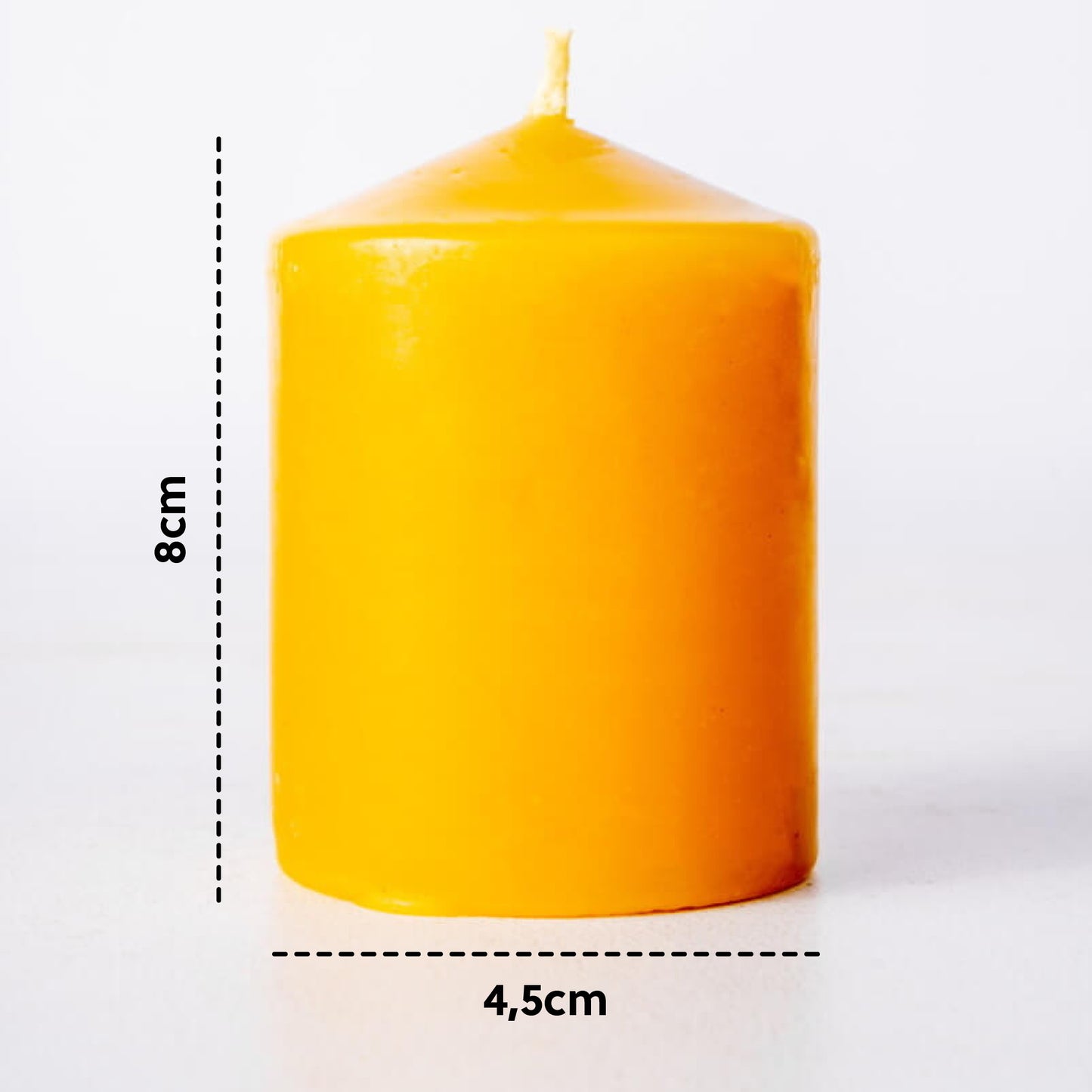 Ruhiges Flammenbild=>Mit einer Brenndauer von ca. 13 Stunden eignet sich die Kerze ideal für gemütliche Abende oder ruhige Momente. Bei ruhiger Luftentwicklung rußt sie nicht und brennt gleichmäßig ab.