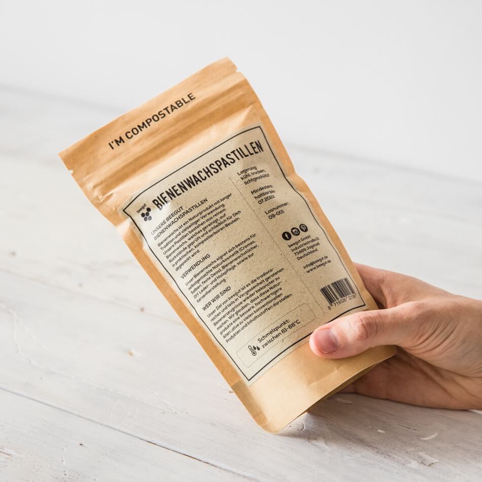 Unser Qualitätsversprechen=>Jede Charge wird in Deutschland hergestellt und analysiert. Mithilfe einer Analyse zur Wachsverfälschung wird sichergestellt, dass es sich zu 100% um reines Bienenwachs handelt. 